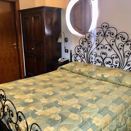 Hotel Bucaneve Pescasseroli Dış mekan fotoğraf