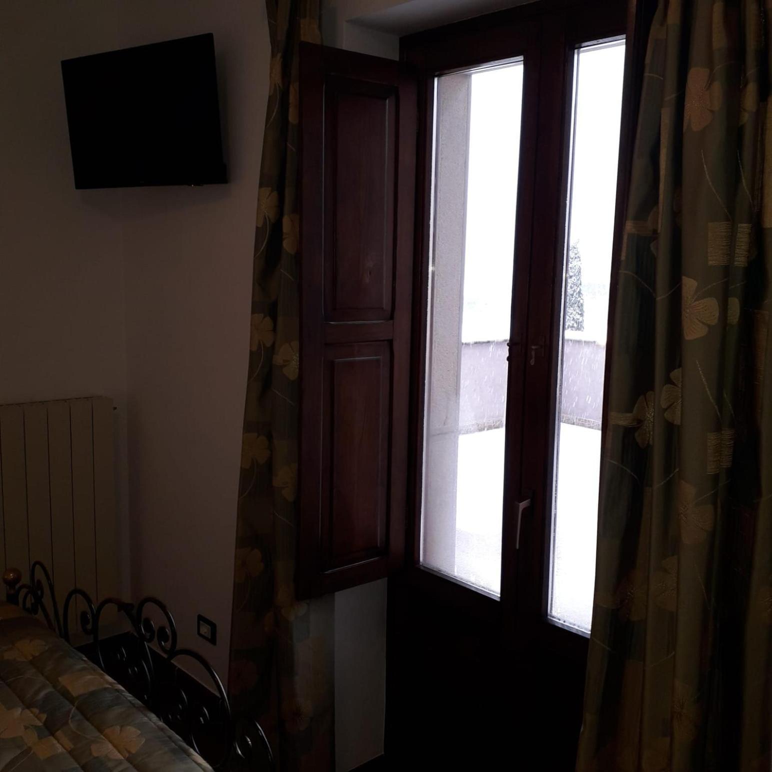 Hotel Bucaneve Pescasseroli Dış mekan fotoğraf